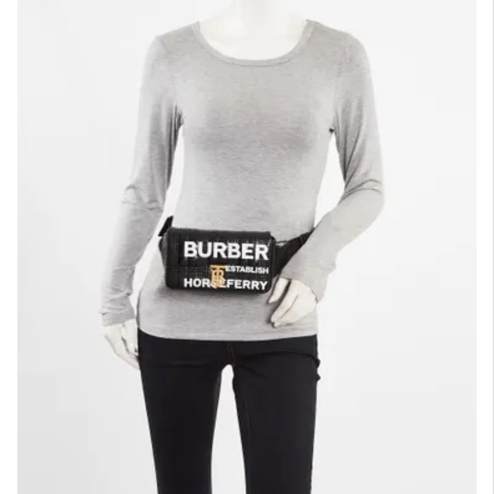 SOLD ❌❌❌Burberry Black Quilted Crossbody Bag with Logo - Picture 7 of 16